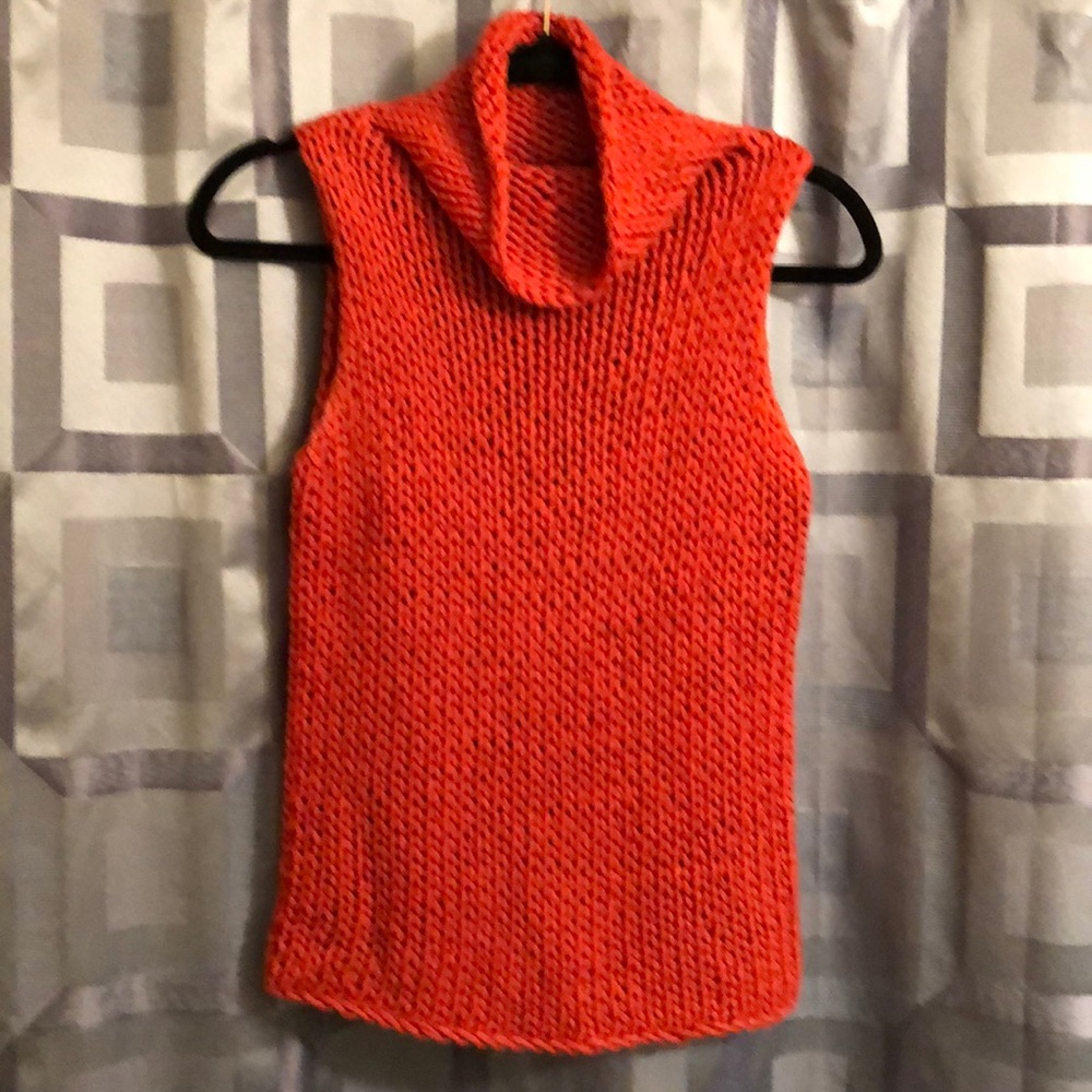 COPY - Sleeveless cowl-neck sweater.
